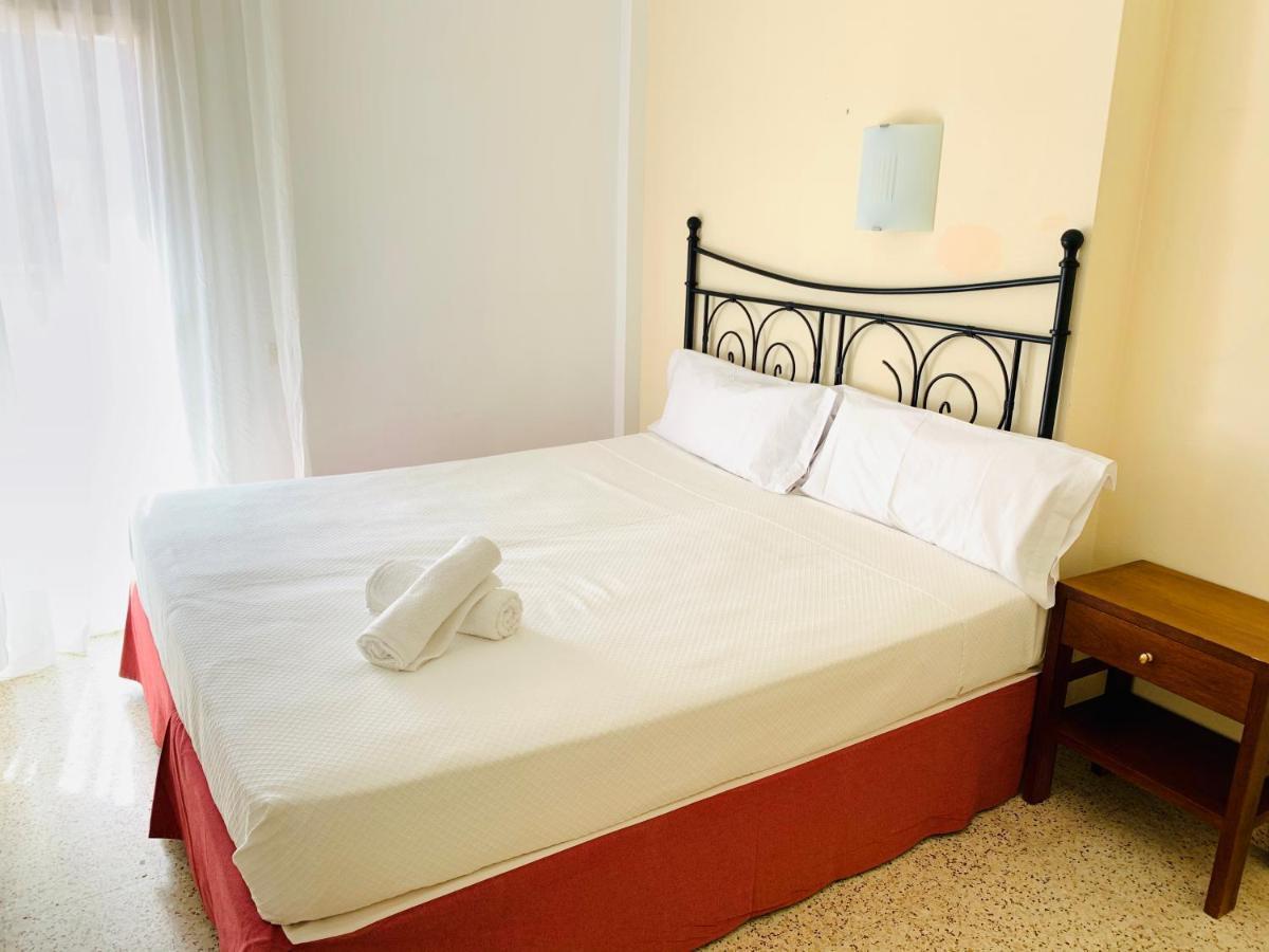Eva Aparthotel Lloret de Mar Exteriör bild